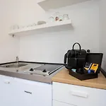 Aparthotel Victoria Altstadt Suites 3*